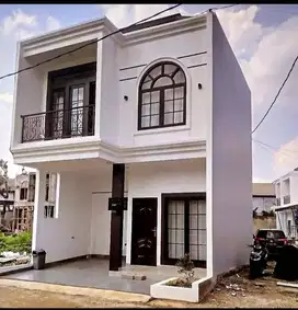 Hunian mewah konsep Clasik eropa dikelapa dua depok