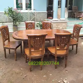Kursi makan Salina