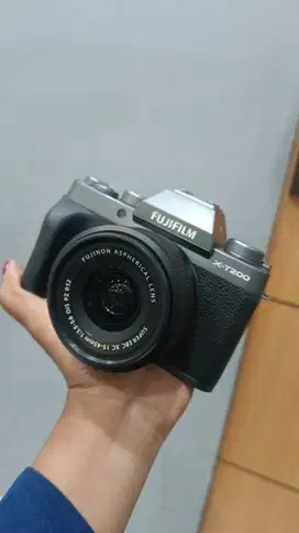KAMERA FUJIFILM X-T200 + KIT