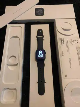 Apple Watch SE Gen 2 40mm Midnight