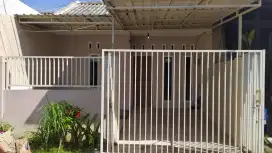 RUMAH DIKONTRAKAN TAHUNAN