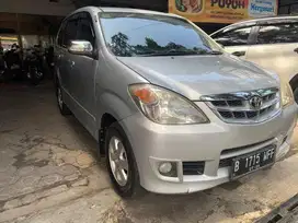 Toyota Avanza G 1.5 bensin AT 2010 Pribadi
