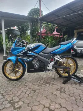 Honda CBR 150R CBU Thailand 2007 Biru Hitam Orisinil Surat Lengkap