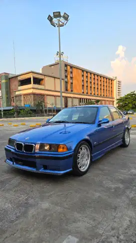 bmw e36 323i a/t