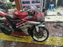 Yamaha R15 v2 2015