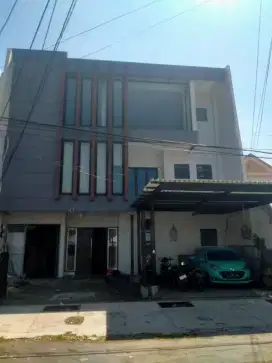 Jual Gedung Usaha Dharmahusada Indah Kantor Klinik Surabaya Timur