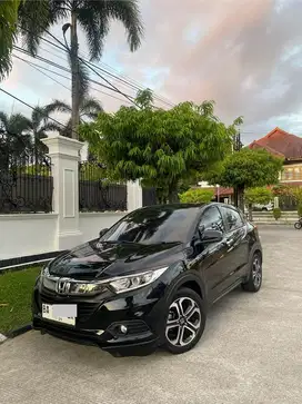 Honda HR-V (2019) Hitam E CVT-AT