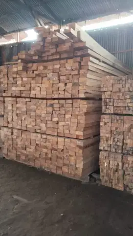 Kayu dan Triplek