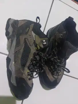 Bu jual, Sepatu outdoor branded eider size 40, sepatu hiking