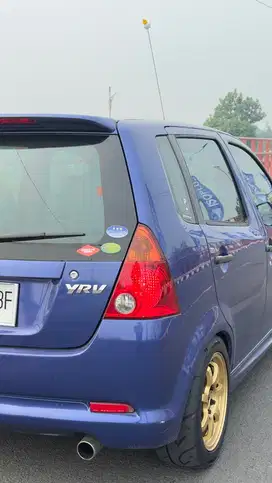 Daihatsu YR-V 2002 Bensin