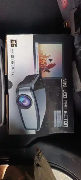 Dijual proyektor mini LED Model C6