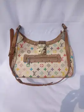 Sling Bag
Authentic Louis Vuitton
Alma White Multicolored-Rare