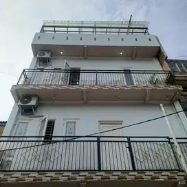 DIJUAL RUMAH SIAP HUNI 4 LANTAI KRANGGAN PERMAI