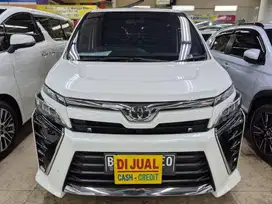 Toyota Voxy 2020 Matic Km 43 ribu Like New