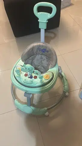 Dijual baby walker spacebaby