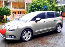 Peugeot 5008 2010 Bensin