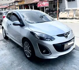TDP 16JT Mazda2 RZ 1.5 AT 2012 Terlengkap mazda 2
