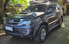 Toyota Fortuner G Luxury 2007 Bensin