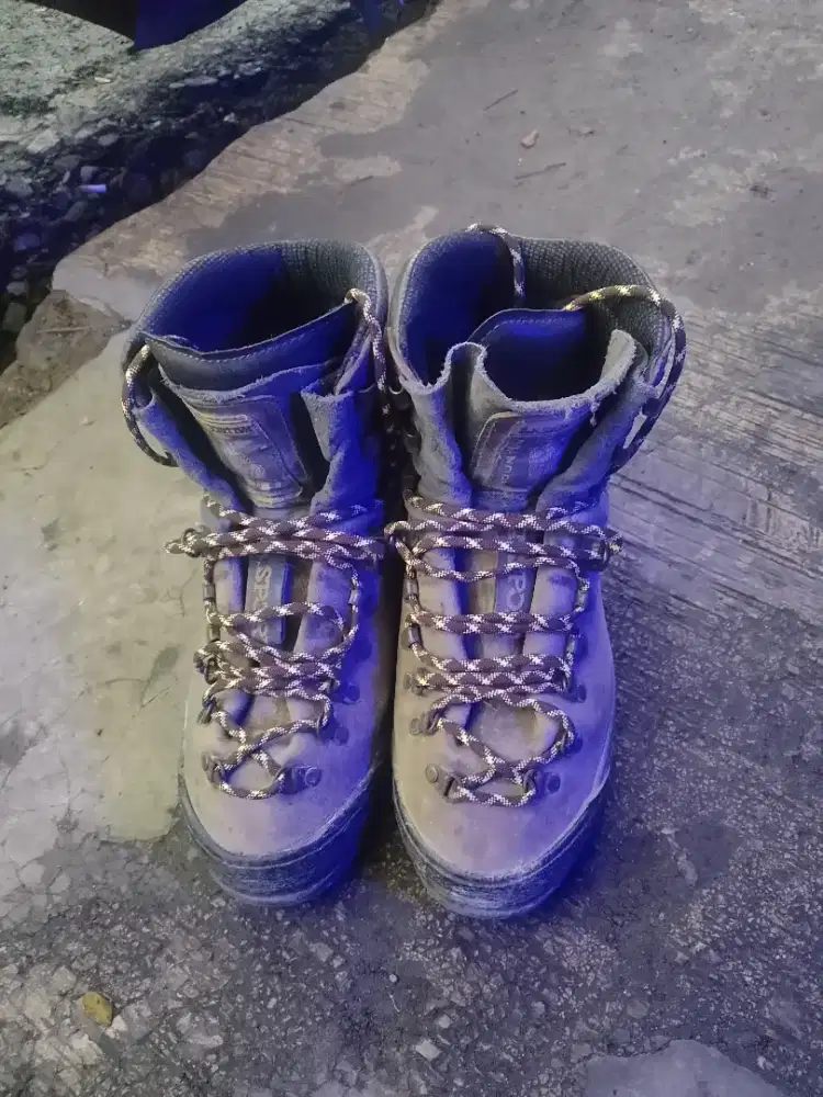 Sepatu LA Sportiva MAKALU ukuran 43