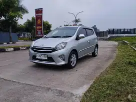 Toyota Agya G metic 2014 mobil bekas Dp 2jt