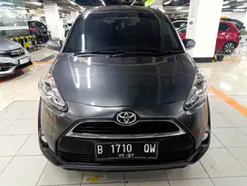 Toyota Sienta V 1.5 AT Tahun 2017/2018