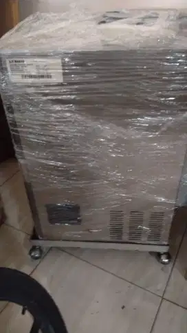 mesin ice maker