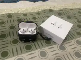Airpods 4 ( Masih Garansi Digimaps)