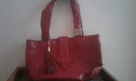 Tas bekas kondisi istimewa merk Chanel th 1990