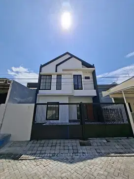 NEW RUMAH MULYOSARI CARPORT 2 dekat Sutorejo Babatan