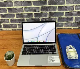 MacBook Pro Retina M1 13” 2020