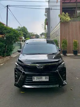 Toyota Voxy 2017 Bensin