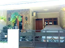 Rumah Manis Lokasi Strategis di Minomartani