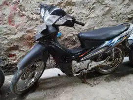 Di jual motor Honda karisma