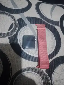 Apple watch seri 3 42 mm nike edition