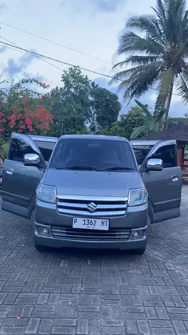 Mobil APV SGX 2008