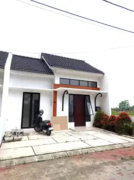 Rumah Baru Siap Huni di Taman Ayom Sedayu