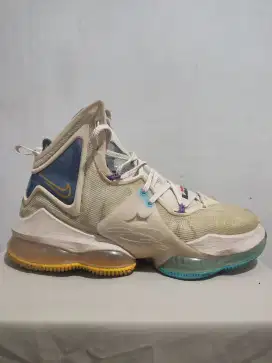 NIKE LEBRON 19 minea