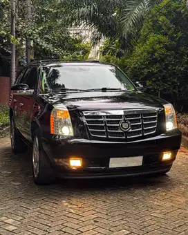 Cadillac escalade 2010 hitam black escalade 2011 6.2 v8 platinum bu