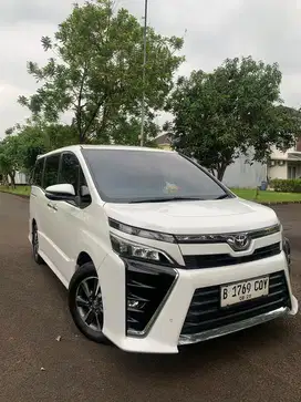 Toyota Voxy 2018 Bensin