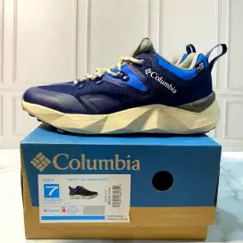 Sepatu columbia