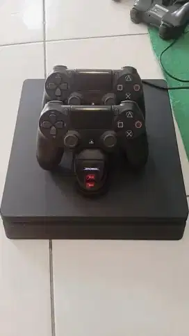 Ps4 Slim 1TB original