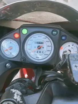 kawasaki Ninja 250 cc 2 sikinder