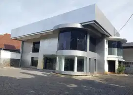 DISEWAKAN SHOWROOM ATAU  KANTOR DI SEMARANG KOTA