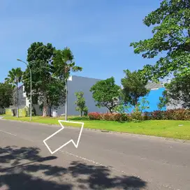 Boulevard Palm Beach RoW 4 mobil Longgar Pakuwon City