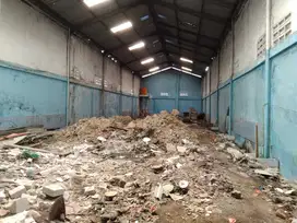 Gudang Raya Lontar dekat pertigaan G-Walk dan perumahan alam sut