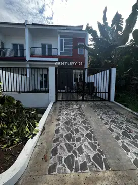 RUMAH 2 LANTAI DI CIANGSANA GUNUNG PUTRI BOGOR