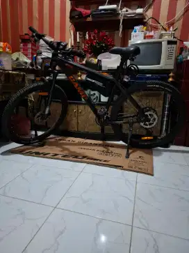 Dijual Sepeda MTB Merk Element Camp Slix 12 Sp Size L Second Mantap.