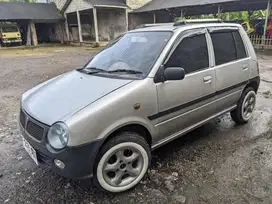 Daihatsu ceria 2005
