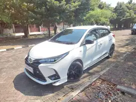 DP MURAH Toyota Yaris 1.5 S GR Sport Bensin Matic 2022 Putih CL