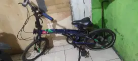 Sepeda lipat bonus helm sepeda